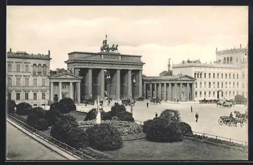 AK Berlin, Brandenburger Tor, Pferdekutschen