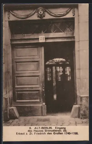 AK Berlin, Eingang des Hauses Grenadierstrasse 23 jetzt Almstadtstrasse