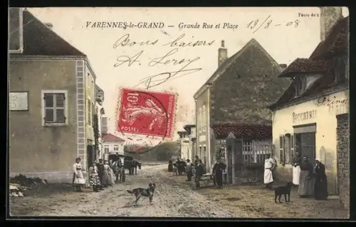 AK Varennes-le-Grand, Grande Rue et Place
