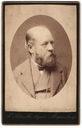 Fotografie P. Schindler, Regensburg, Porträt eines Mannes mit Bart