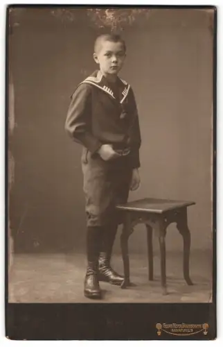 Fotografie Georg Meyer, Braunschweig, Bankplatz 3, Junge im Matrosenanzug
