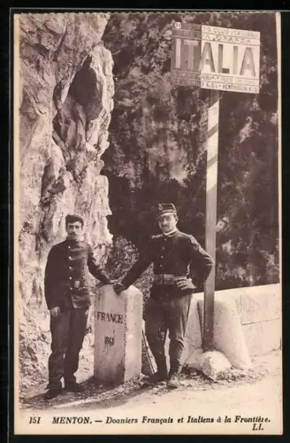 AK Menton, Doaniers Francais et Italiens à la Frontière
