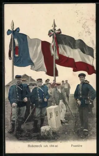 AK Hoheneck, Grenze mit Grenzstein, Zöllnern, Flaggen, Gebäude