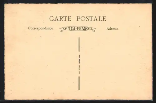 AK Strasbourg, La Petite France avec maisons à colombages et passants