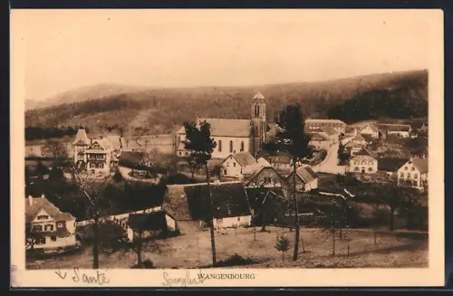 AK Wangenbourg, Vue du village avec église et maisons entourées de collines boisées