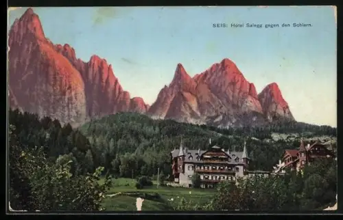 AK Seis a. Schlern, Blick zum Hotel Salegg