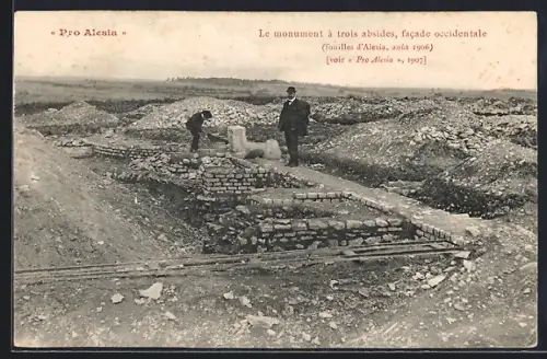 AK Pro Alesia, Le monument à trois absides, facade occidentale