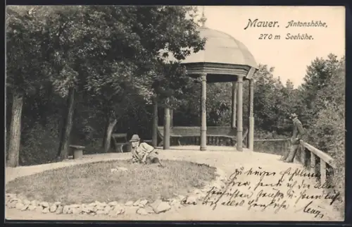 AK Wien, Mauer, Antonshöhe mit besuchenden Wanderern