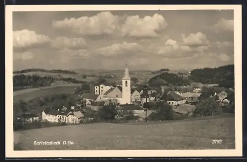 AK Sarleinsbach, Ortsansicht mit Blick in die Ferne