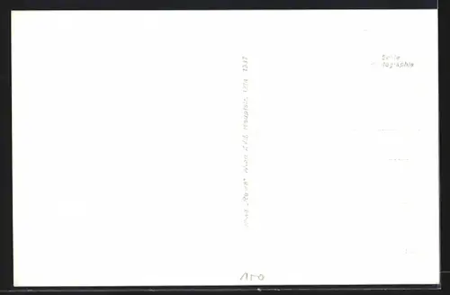 AK Wien, Dornbach, Totalansicht aus der Vogelschau, mit grossem Gebäude mit Innenhof