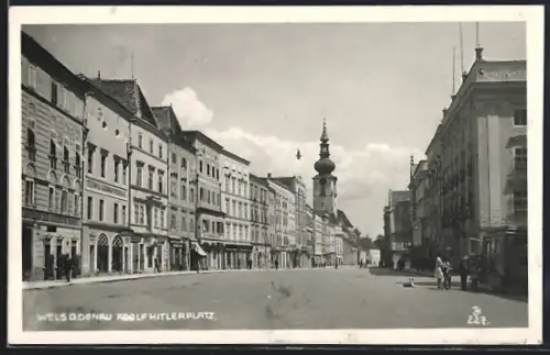 AK Wels /O. Donau, platz mit Kirche