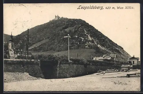 AK Wien, Leopoldsberg, Panorama mit Bergblick, Kirche, Brücke und Tunnel