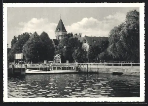 AK Berlin-Tegel, Strandschloss mit Dampferanleger