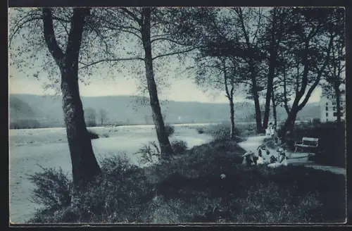 AK Werden a. d. Ruhr, Brehmpartie mit Spaziergängern