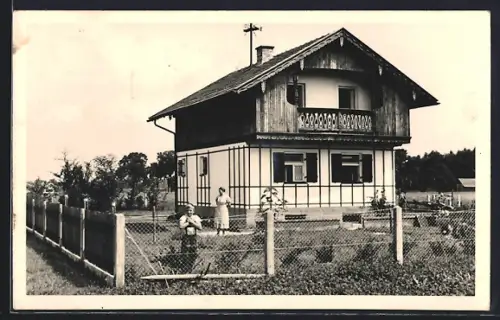 Foto-AK Rosenheim / Bayern, Blick auf ein Haus 1939