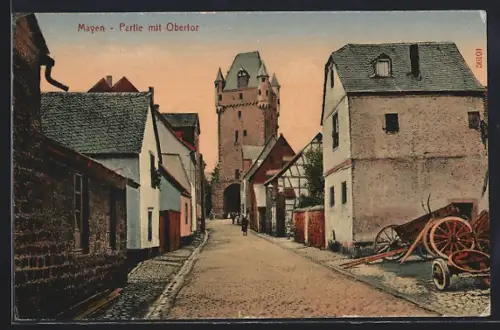 AK Mayen, Seitenstrasse mit Blick zum Obertor