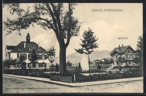 AK Oberlenningen, Bahnhof, Platz mit Springbrunnen