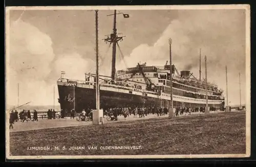 AK Passagierschiff MS Johan van Oldenbarnevelt vor Anker