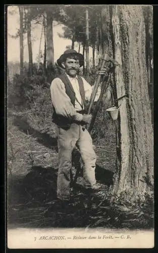 AK Arcachon, Holzfäller mit Axt an einem Baum, Resinier dans la Foret, Forstwirtschaft