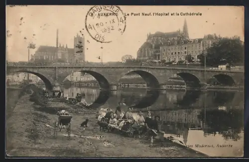AK Auxerre, Le Pont Neuf, l`Hôpital et la Cathédrale