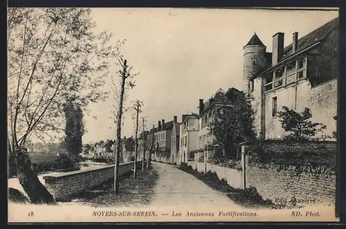 AK Noyers-sur-Serein, Les Anciennes Fortifications