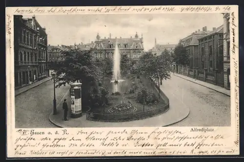 AK Essen a. d. R., Strasse am Alfrediplatz, Springbrunnen, umliegende Gebäude