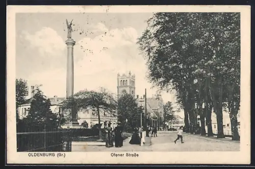 AK Oldenburg /Gr., Ofener Strasse, Siegesdenkmal, Kirche
