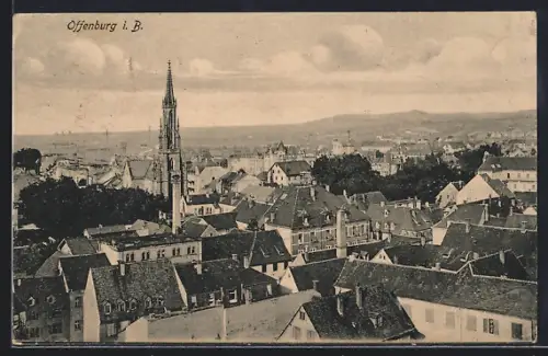 AK Offenburg i. B., Stadtansicht mit Kirche und umliegenden Gebäuden