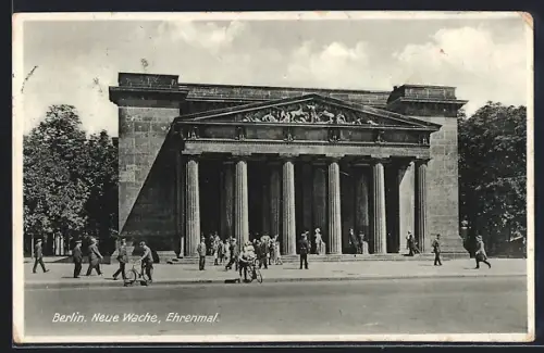 AK Berlin, Neue Wache, Ehrenmal