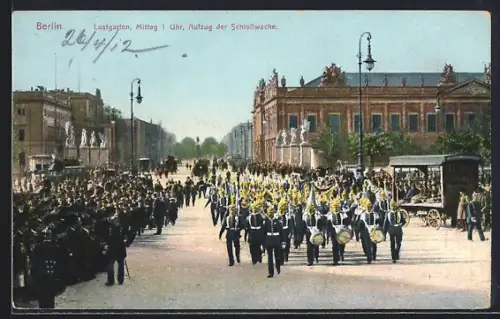 AK Berlin, Lustgarten, Aufzug der Schlosswache