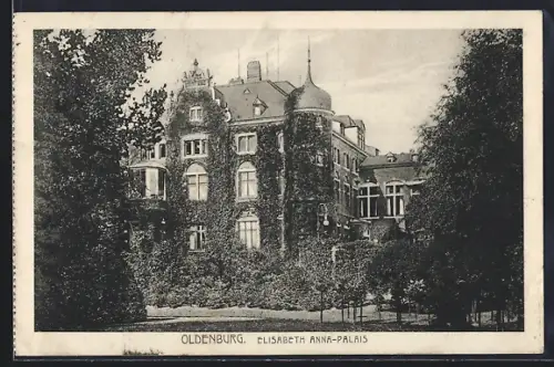 AK Oldenburg / O., Grünanlage am Elisabeth Anna-Palais