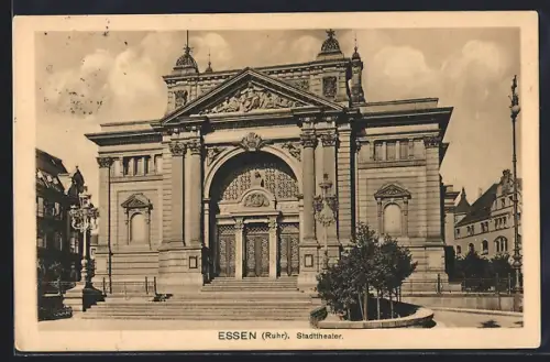 AK Essen /Ruhr, Stadttheater und Vorplatz