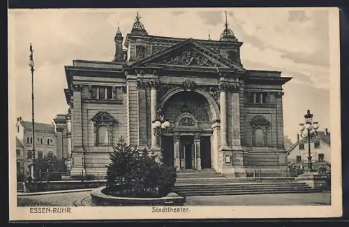 AK Essen /Ruhr, Stadttheater mit Vorplatz