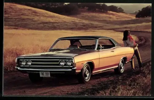 AK Auto Ford 1969 Torino Formal 2-door Hardtop mit junger Frau