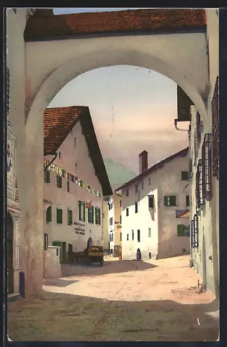 AK Zuoz, Blick durch den alten Torbogen