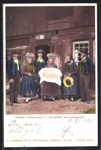AK Badische Familie in traditionellen Trachten