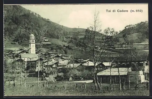 AK Tai di Cadore, Panorama mit Kirche