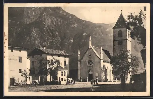 AK Cortina, Ortspartie mit Kirche u. Bergpanorama