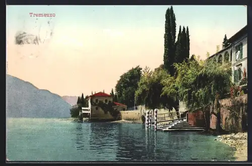 AK Tremezzo, Uferpartie mit Anleger