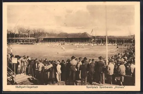 AK Stuttgart-Degerloch, Sportplatz Sportverein Kickers während eines Fussballspiels