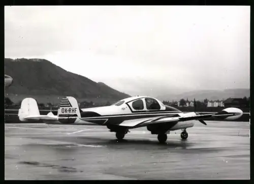 Fotografie Flugzeug Let L-200 Morava OK-RHF, Zweimotoriger Niederdecker
