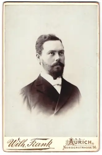 Fotografie Wilh. Frank, Aurich, Norderstrasse 56, Otto im Porträt 1901