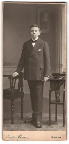 Fotografie Gustav Bauer, Apolda, Obere Bahnhof-Strasse 19, Otto Hofmann senj. im Anzug