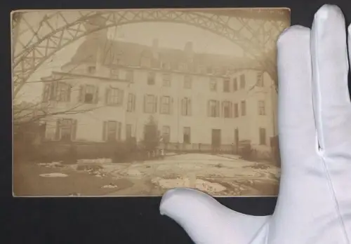Fotografie Heinrich Hardt, Limburg / Lahn, Ansicht Diez / Lahn, Teilansicht des Schloss Oranienstein