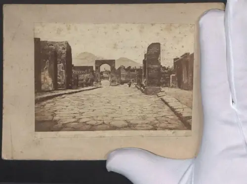 Fotografie unbekannter Fotograf, Ansicht Pompeji, Ruinen in der Strada di Mercurio