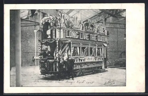 AK Sheffield, Geschmückte Strassenbahn mit Aufschrift Long Live The Queen, Fahrer, Schaffner, King`s Visit 1905