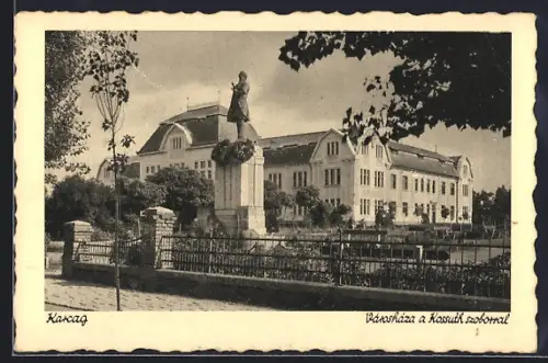 AK Karcag, Varoshaza a Kossuth szoborral