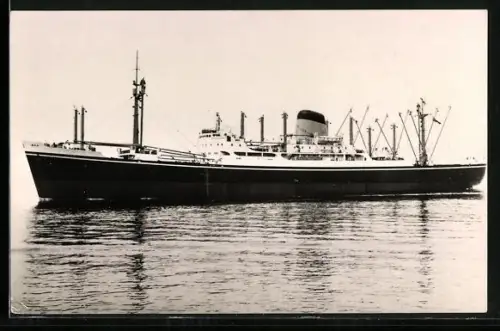 AK Handelsschiff MS Iberic auf See