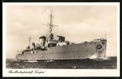 AK Schnellbootbegleitschiff Tsingtau der Kriegsmarine