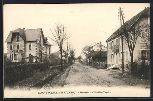 AK Montreux-Château, Route de Petit-Croix avec maisons bordant la route